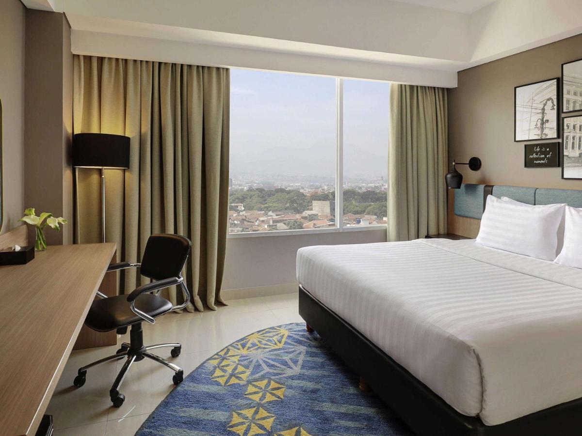 Mercure Bandung Nexa Supratman Exterior photo
